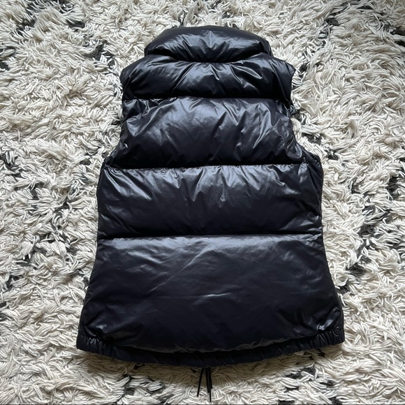Aritzia Community Down Puffer Vest Glossy Black XXS - Picture 10 of 10